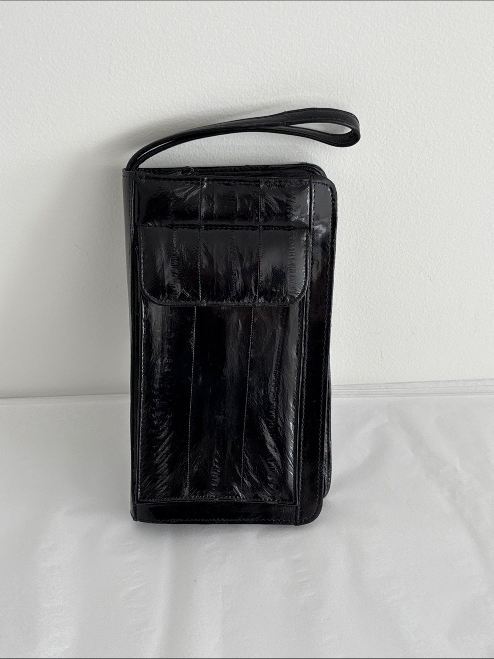 Vintage eel skin Black Wristlet wallet Organizer full zipper pockets & slots